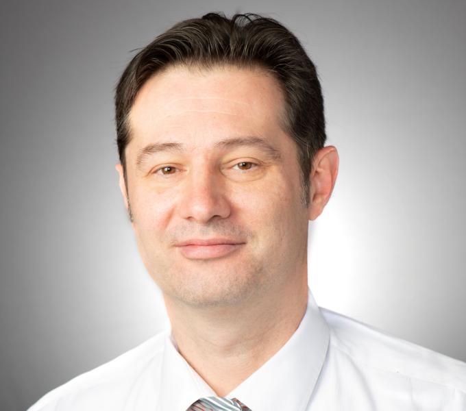 Headshot of Vlakimir Misic